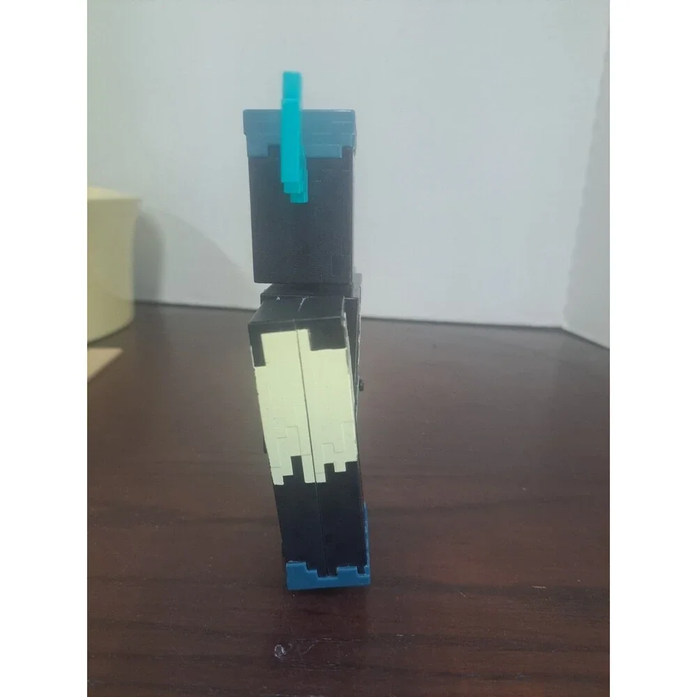 Minecraft Warden Figure Toy, Articulated Block Style, Black/Blue Untested